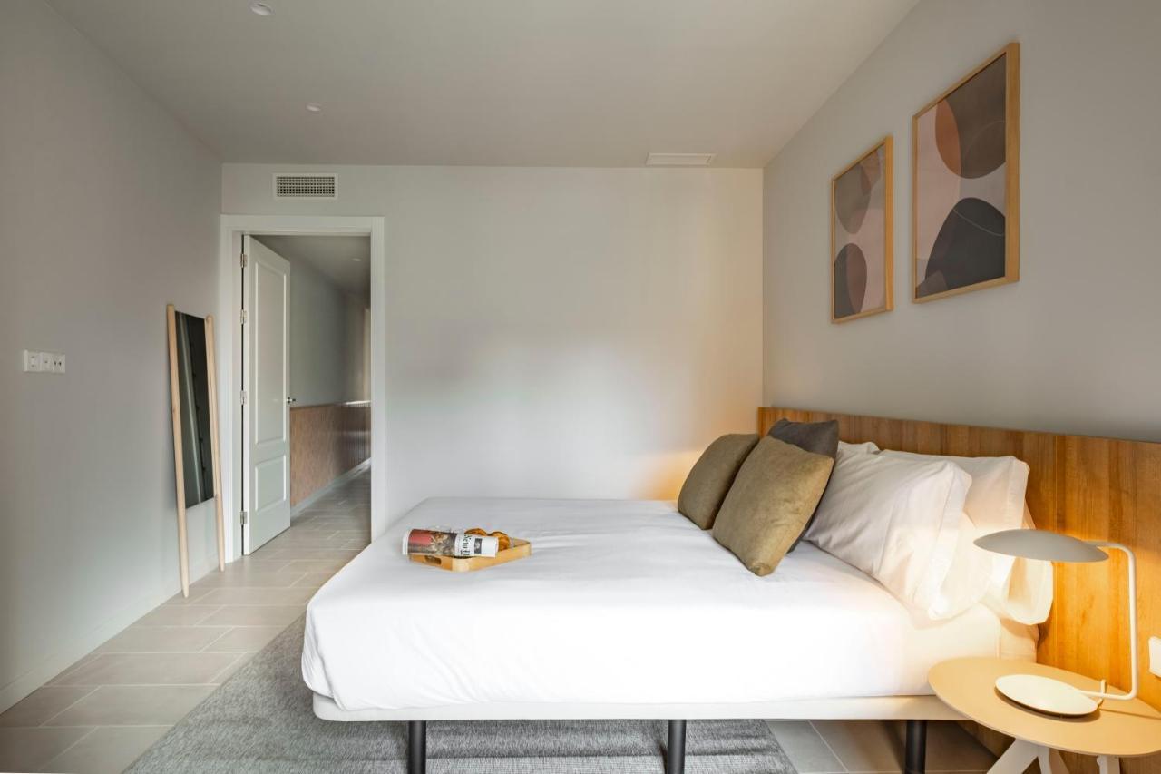 Aspasios Garden Apartments บาร์เซโลนา ภายนอก รูปภาพ
