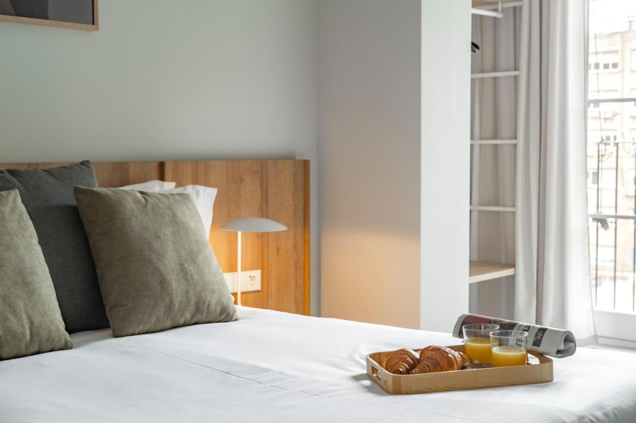 Aspasios Garden Apartments บาร์เซโลนา ภายนอก รูปภาพ