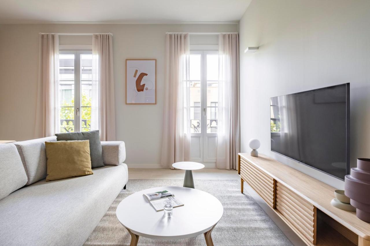 Aspasios Garden Apartments บาร์เซโลนา ภายนอก รูปภาพ