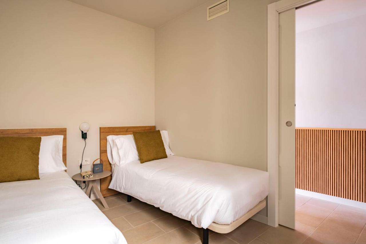 Aspasios Garden Apartments บาร์เซโลนา ภายนอก รูปภาพ